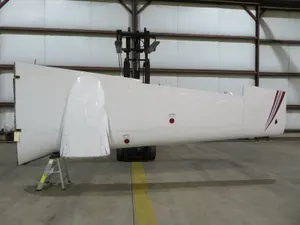 1964 Beech Baron 95-B55 Wing w/ Landing Gear LH P/N 96-110005-609 (0520-10)